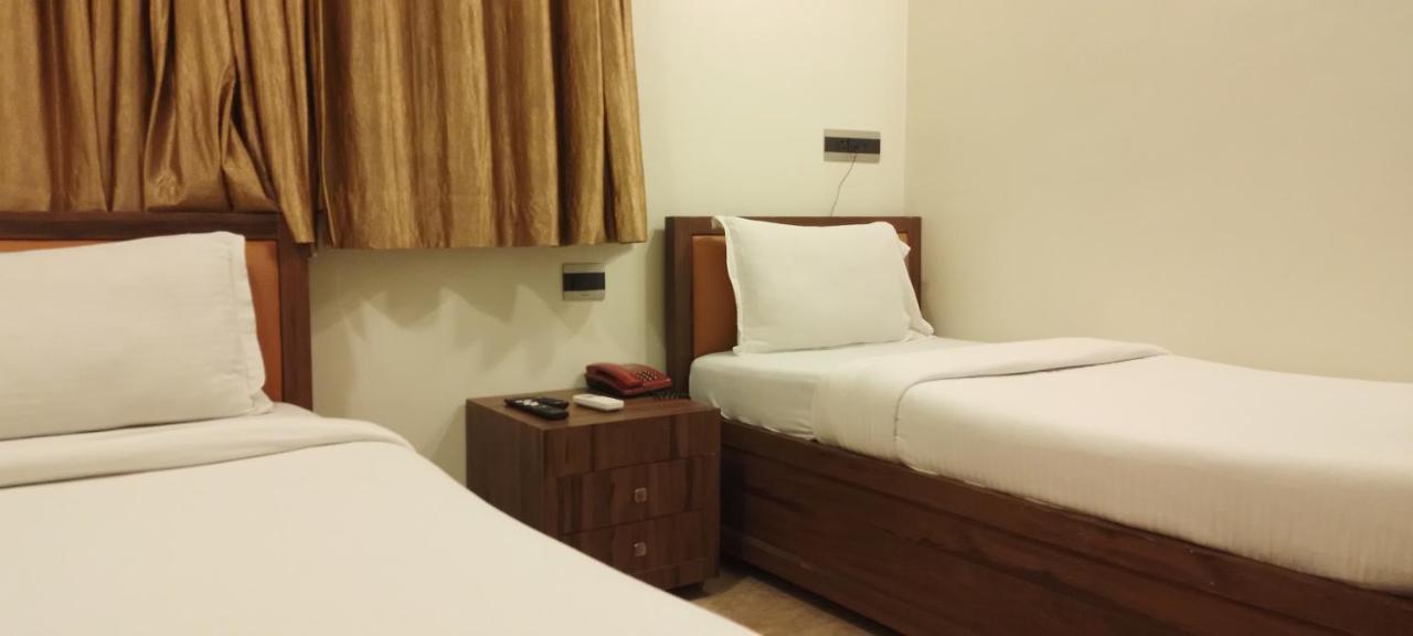 Shine Hospitality Palace Mumbai Luaran gambar