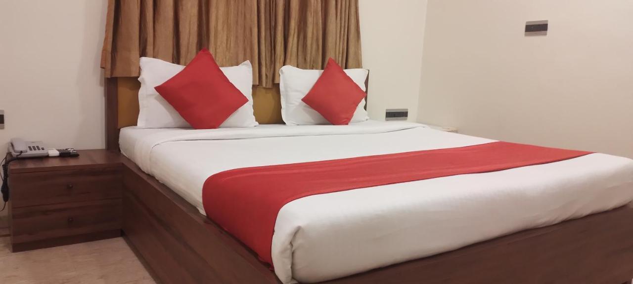 Shine Hospitality Palace Mumbai Luaran gambar
